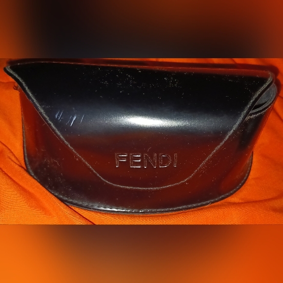 Designer sunglasses cases - Picture 2 of 14